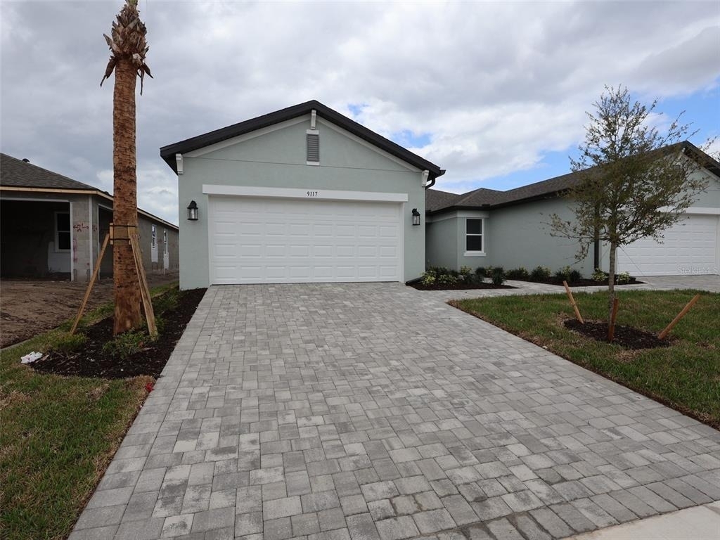9117 Optimist Way - Photo 0