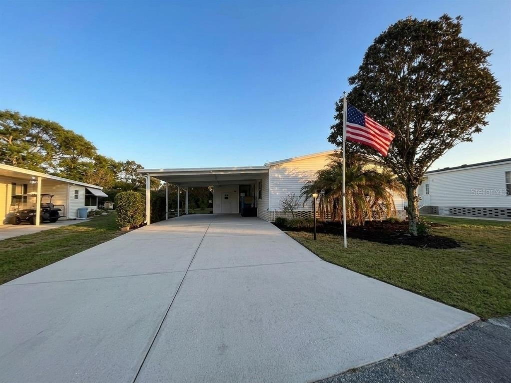 5320 Laurel Oak Drive - Photo 0