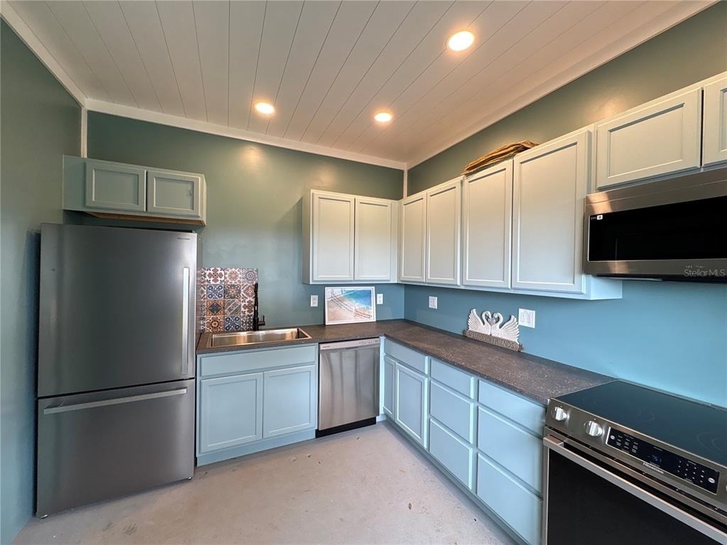 1575 Ne 100th Street - Photo 13