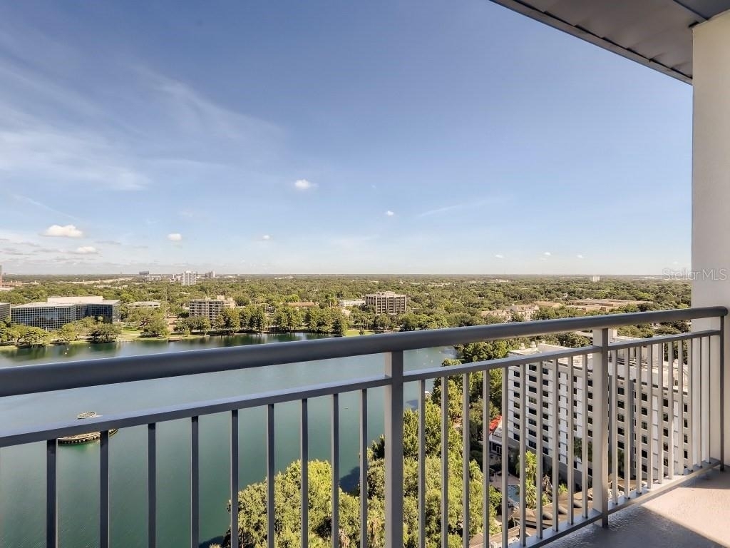 415 E Pine Street - Photo 35