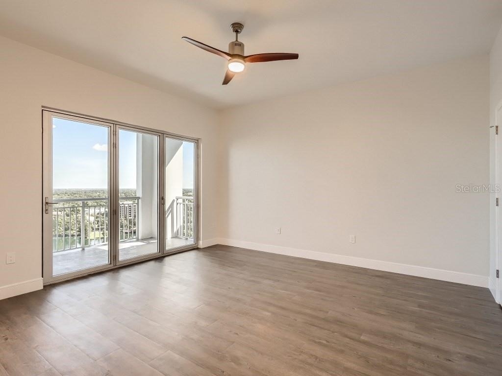 415 E Pine Street - Photo 16