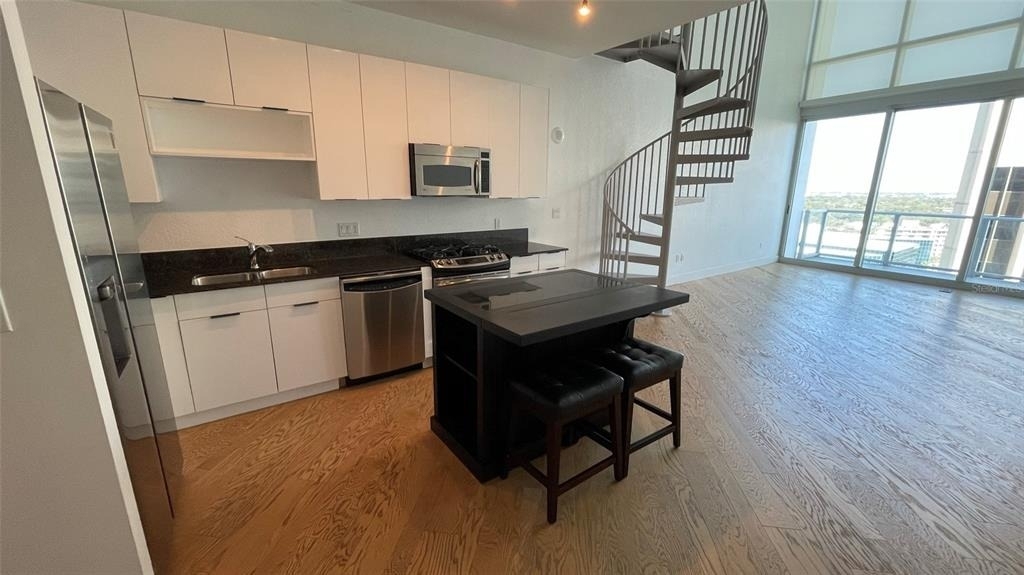 150 E Robinson Street - Photo 12