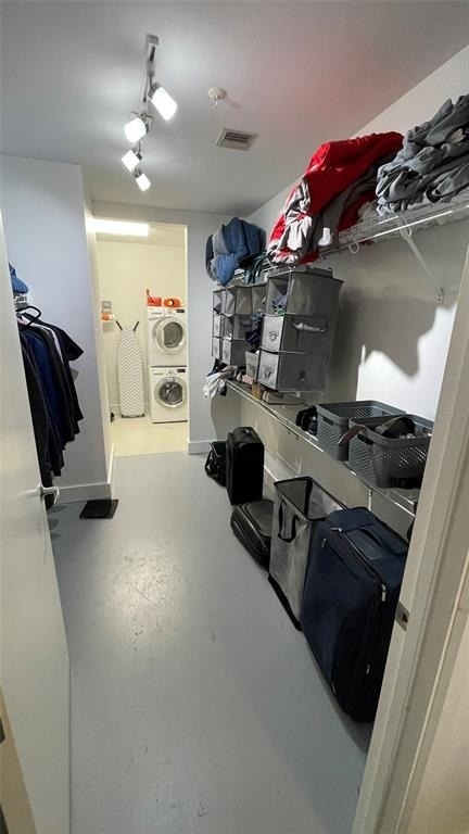 150 E Robinson Street - Photo 23