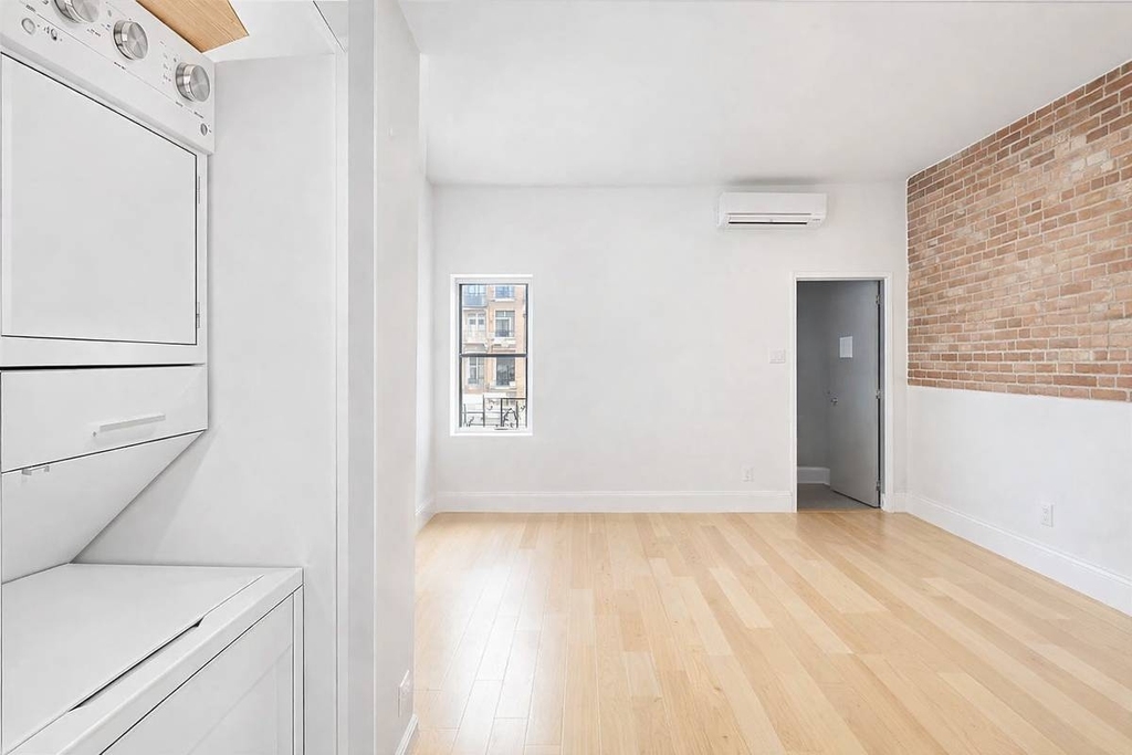 123 Mulberry Street - Photo 1