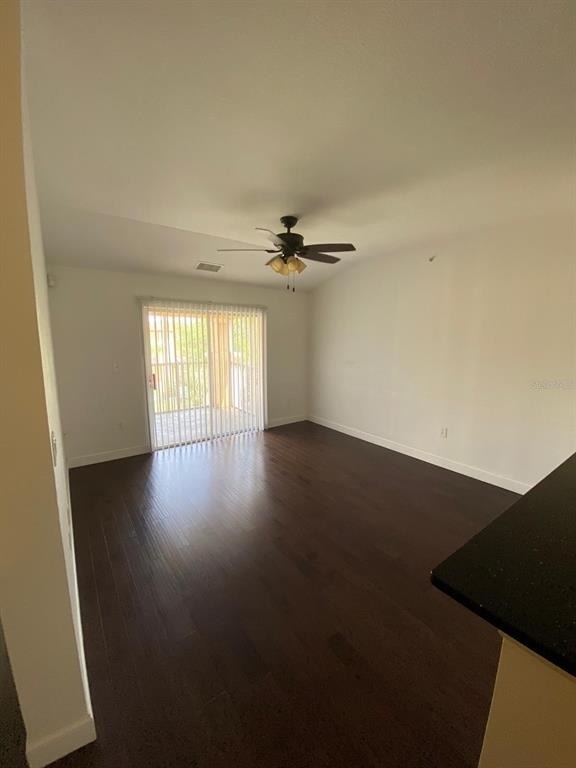 5475 Vineland Road - Photo 2