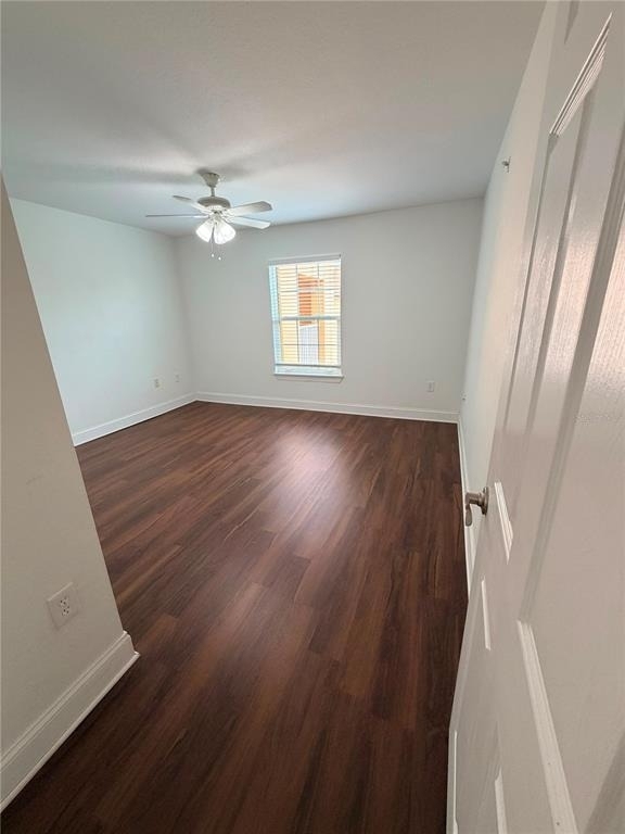 5475 Vineland Road - Photo 8