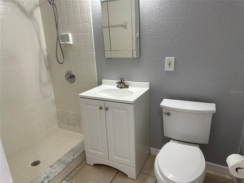 425 Ricold Terrace - Photo 9