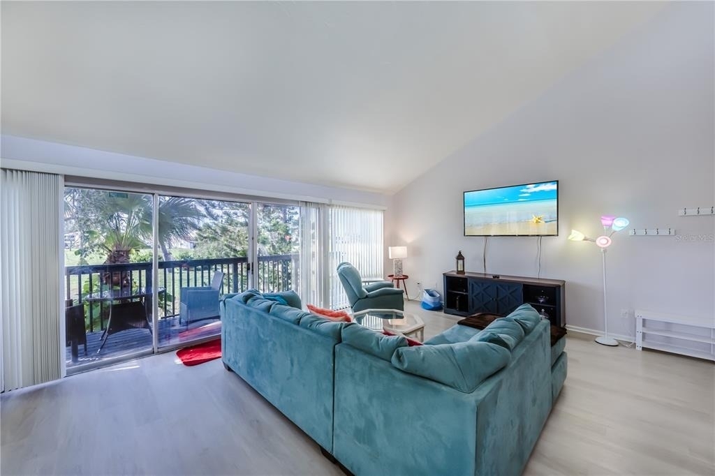 722 White Pine Tree Road - Photo 3