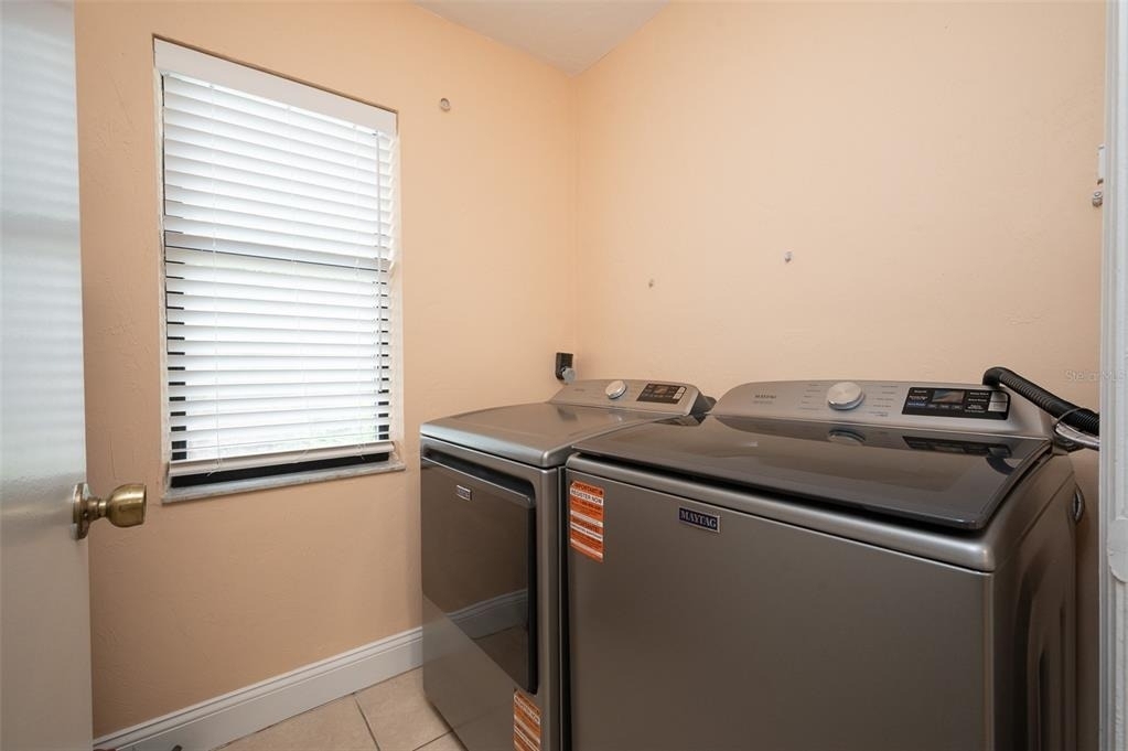 3409 Nw 52nd Terrace - Photo 3