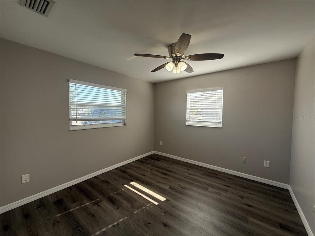 518 Briarwood Road - Photo 4