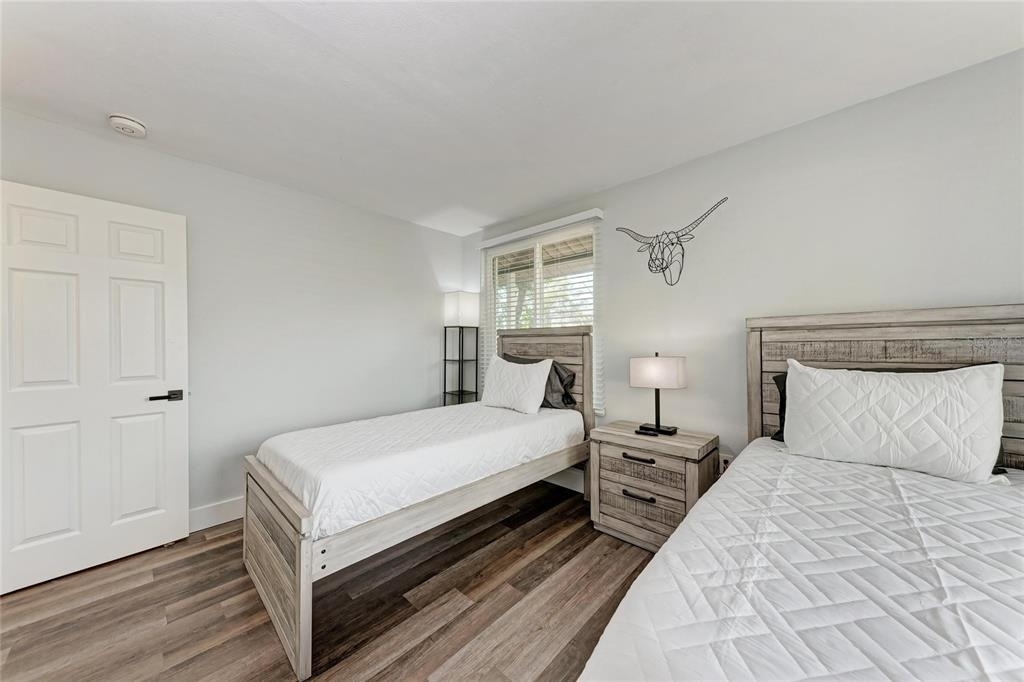 339 Suwanee Avenue - Photo 12