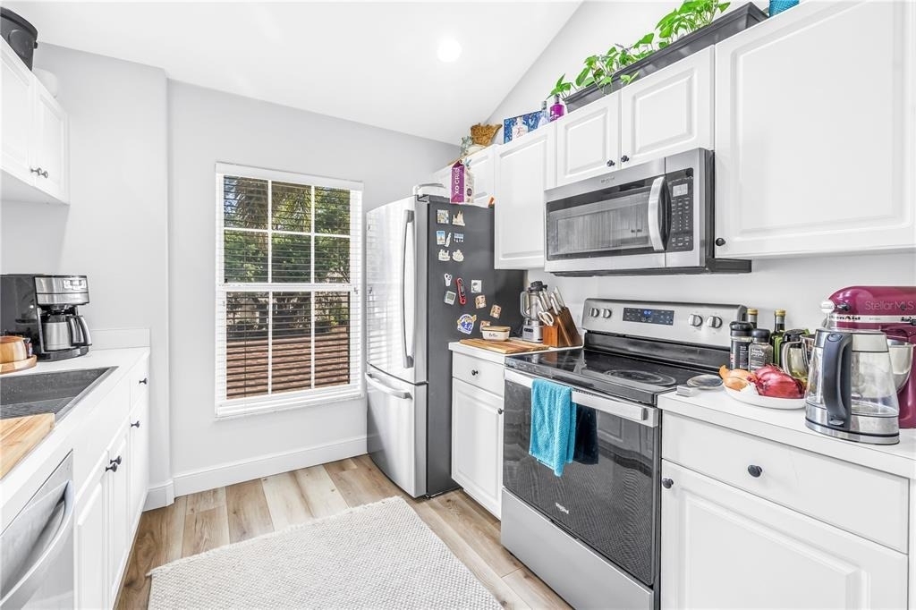 8350 Wingate Drive - Photo 3