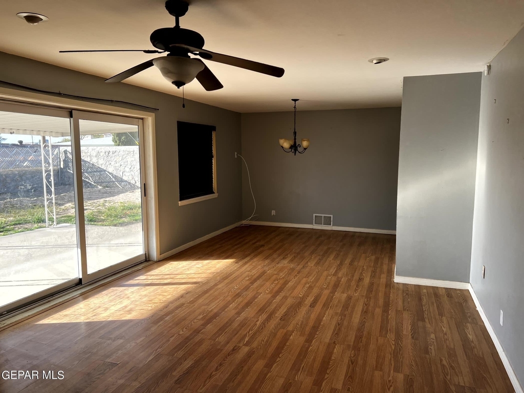 112 De Leon Drive - Photo 3