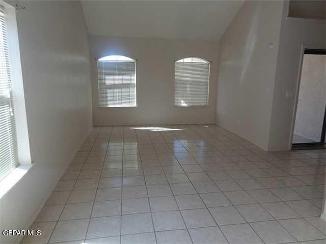 7481 Umbria Drive - Photo 6
