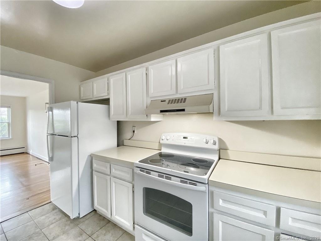 196 Park Street - Photo 2