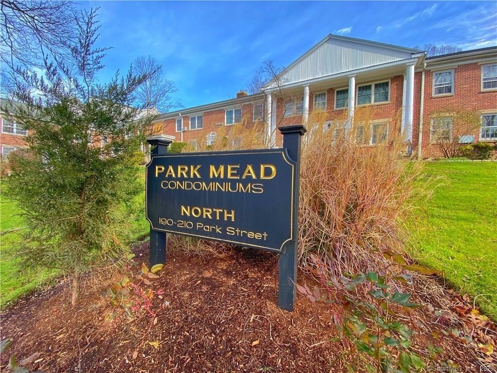 196 Park Street - Photo 8