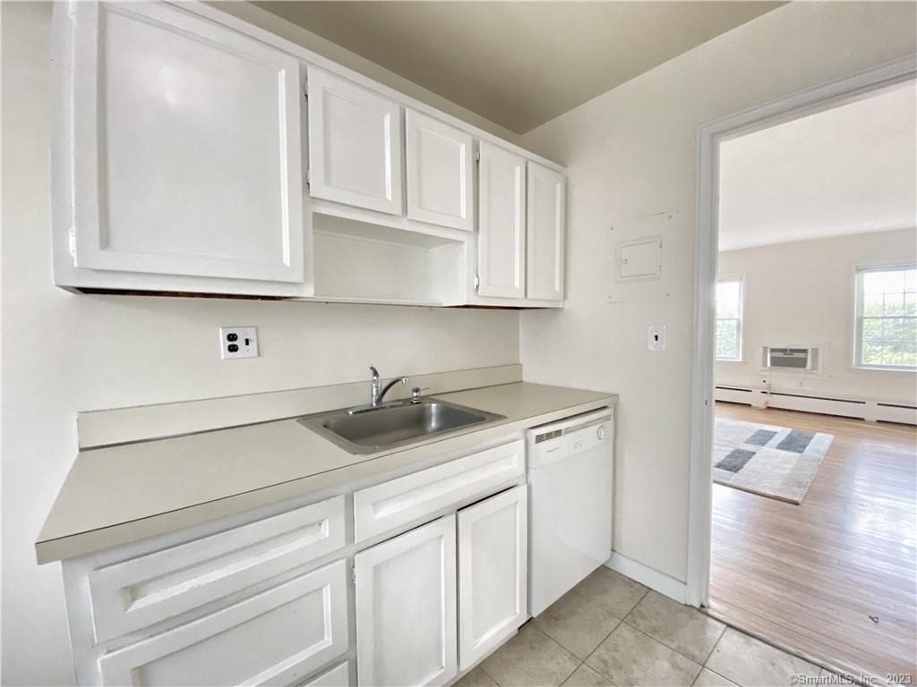 196 Park Street - Photo 3