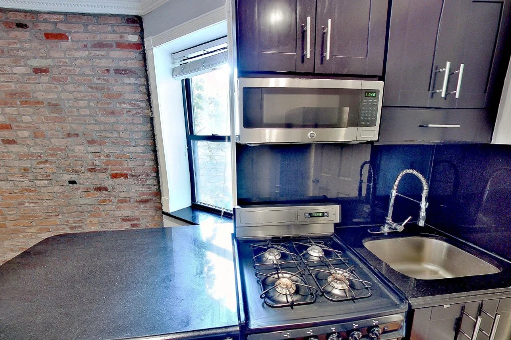 325 East 5th Street - Photo 1