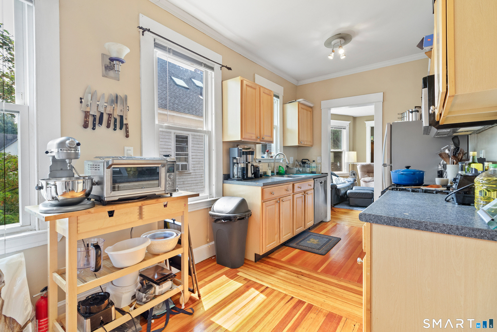 253 Elm Street - Photo 2