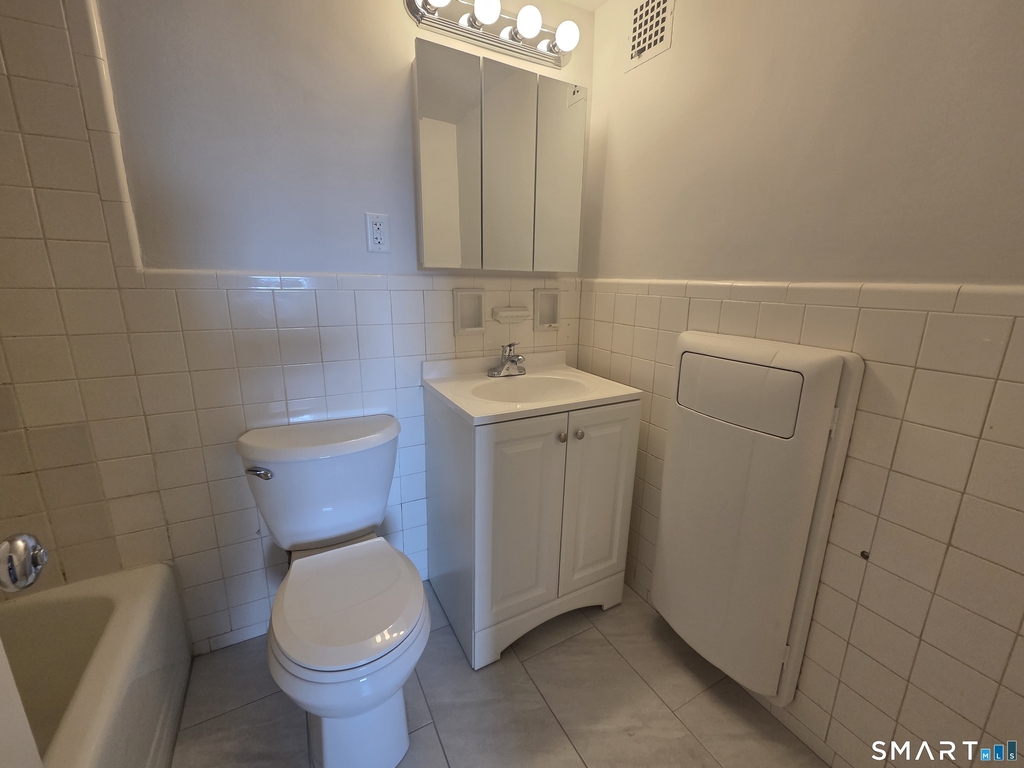 444 Bedford Street - Photo 10