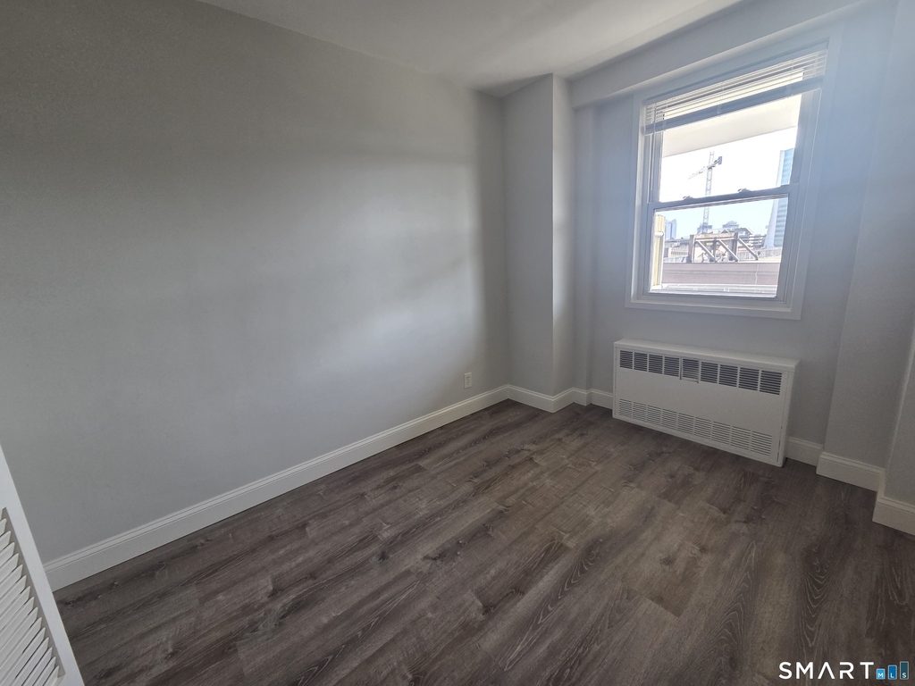 444 Bedford Street - Photo 6