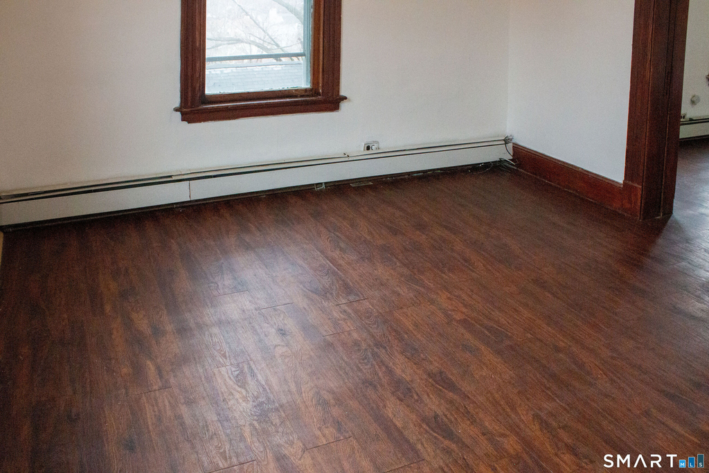 405 Wilson Street - Photo 2