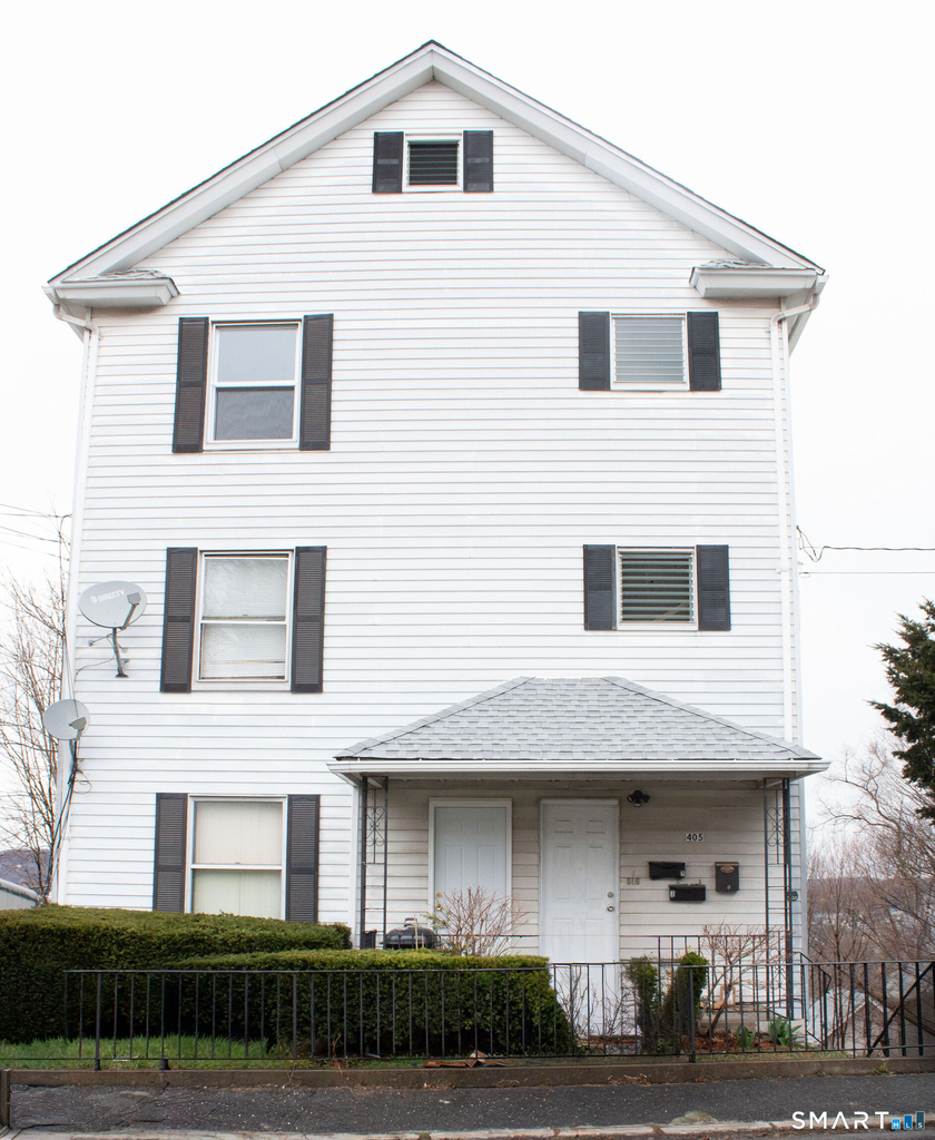 405 Wilson Street - Photo 0