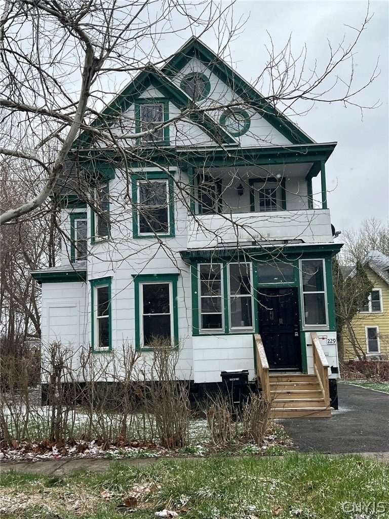 229 Kellogg Street - Photo 0