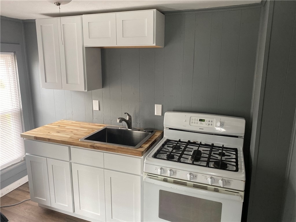 752 S Main Street - Photo 2