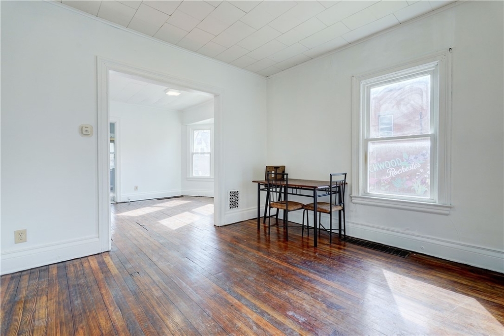 459 Parsells Avenue - Photo 7