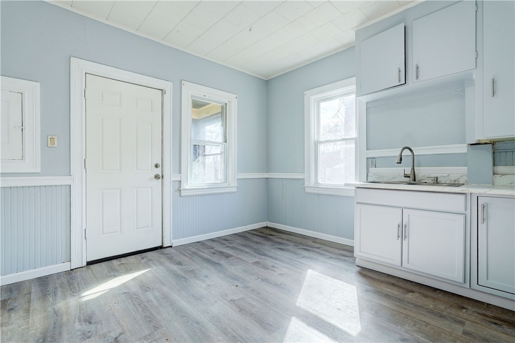 459 Parsells Avenue - Photo 11