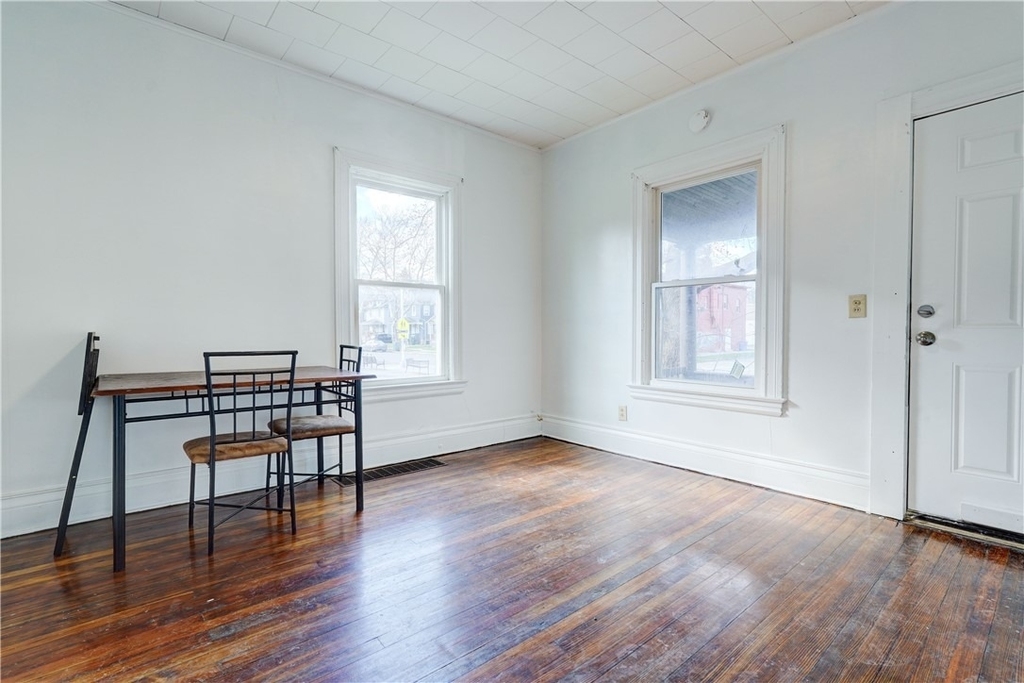 459 Parsells Avenue - Photo 6