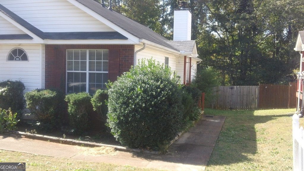 122 Samanthas Way - Photo 1