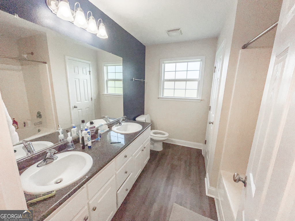 613 Waverly Lane - Photo 7