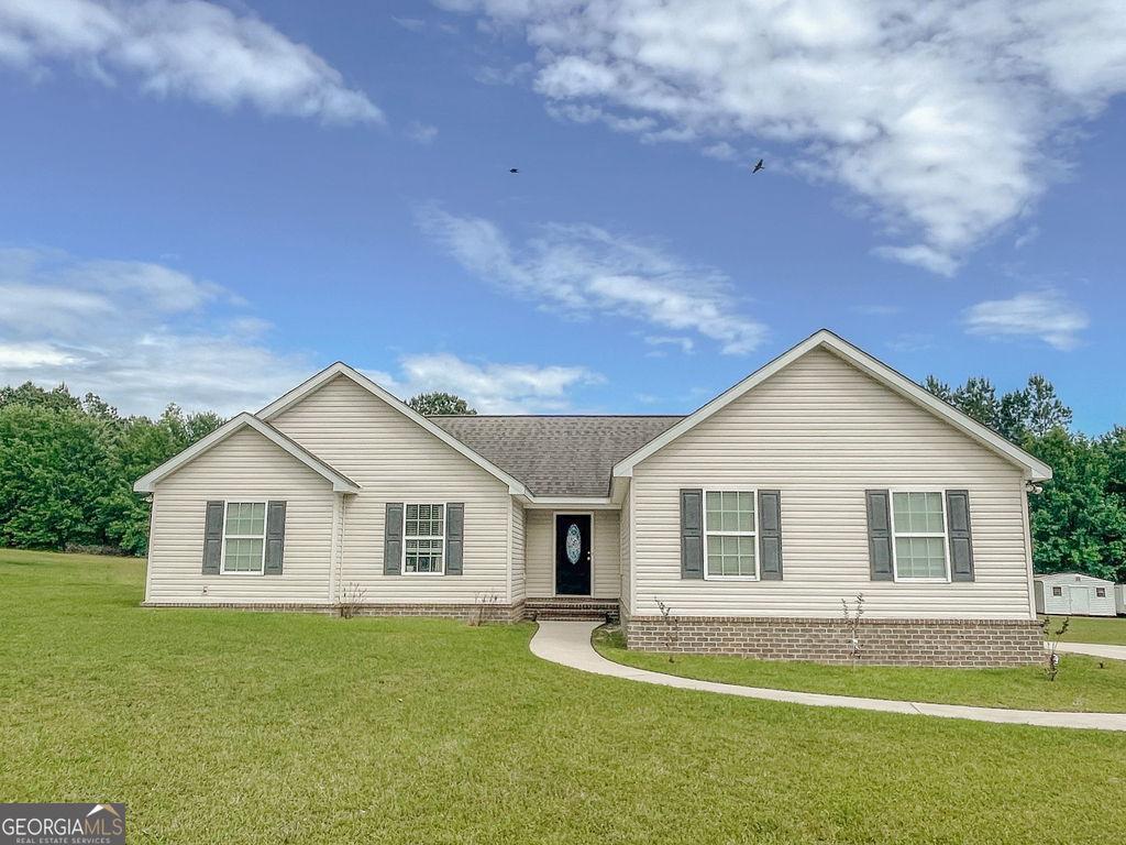 613 Waverly Lane - Photo 0