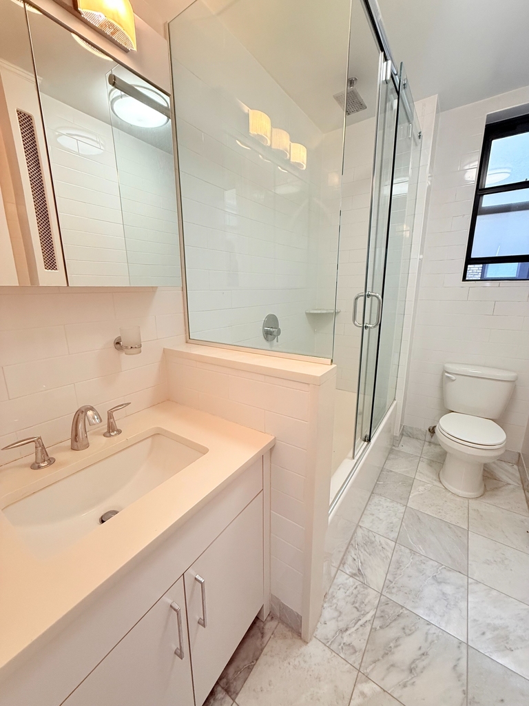 25 West 68th Street - Photo 6