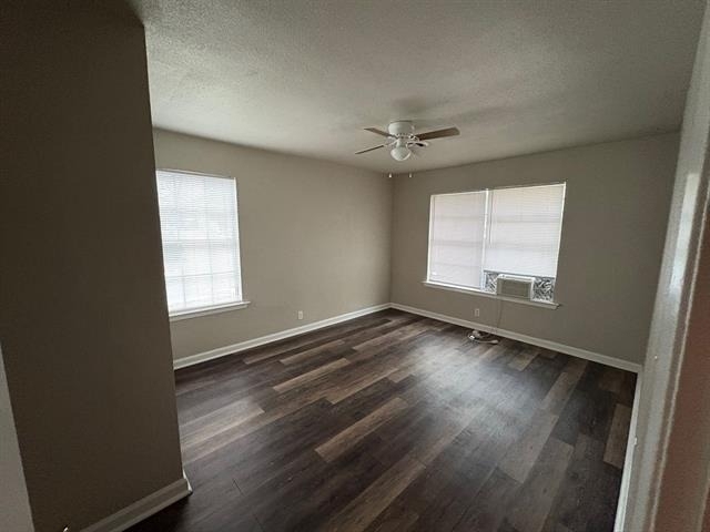 618 W Sycamore Street - Photo 3