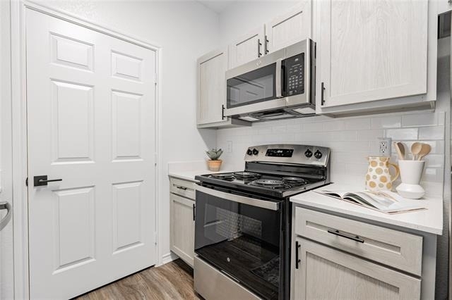 1600 N 9th Street - Photo 1