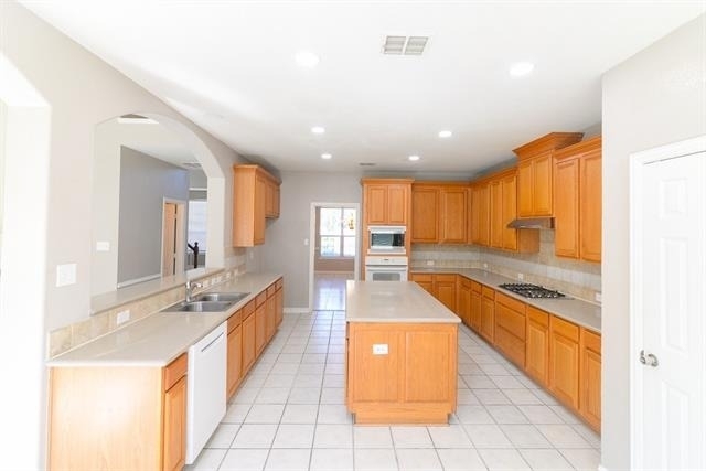 9605 Pinehurst Drive - Photo 11