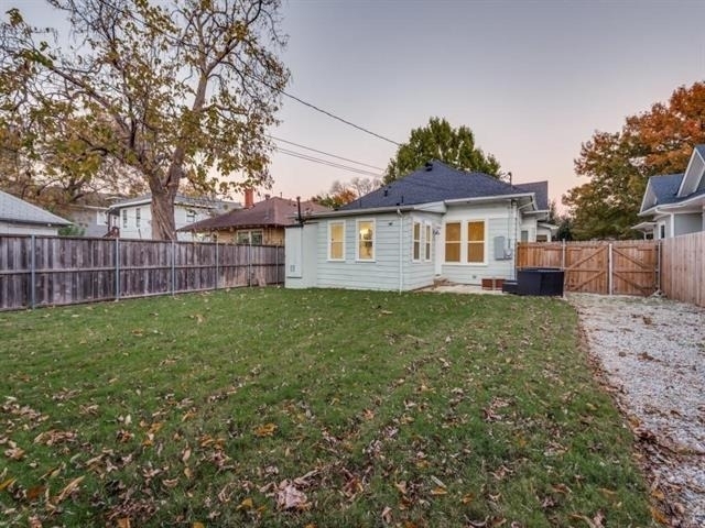 323 S Montclair Avenue - Photo 19