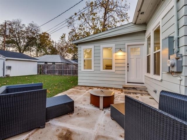 323 S Montclair Avenue - Photo 23