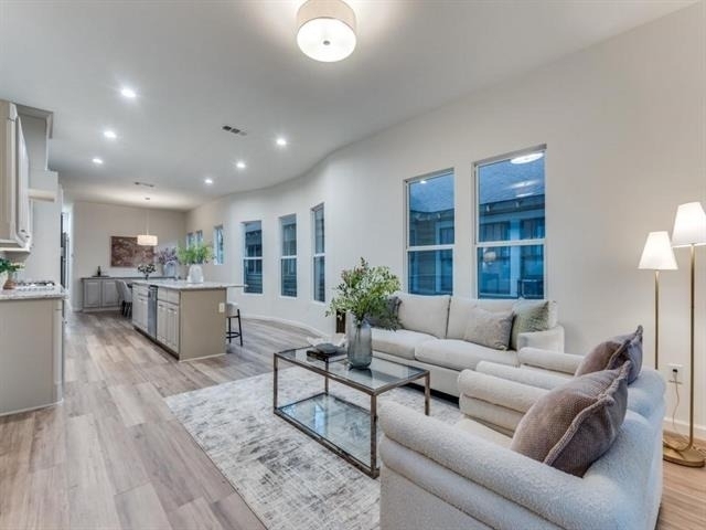 323 S Montclair Avenue - Photo 7
