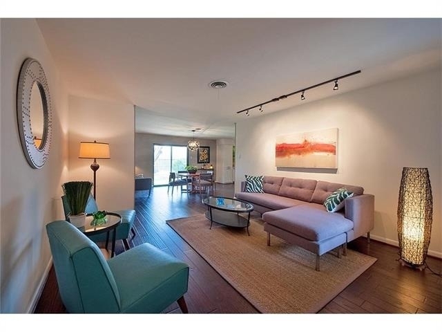 8717 Hackney Lane - Photo 3