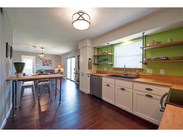 8717 Hackney Lane - Photo 10