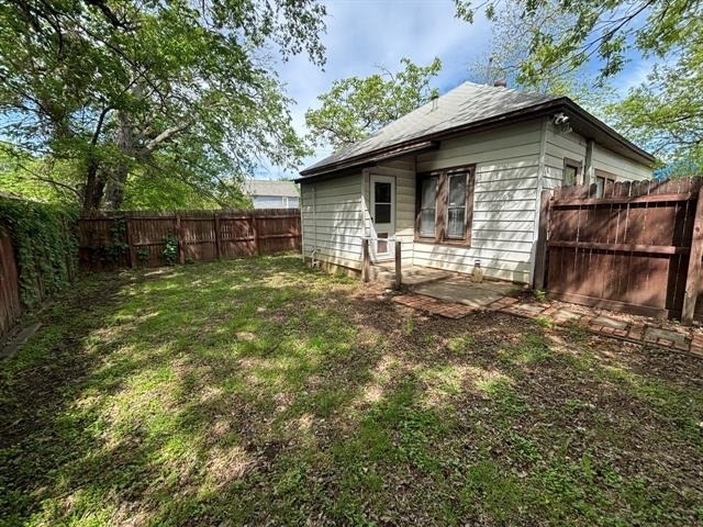 376 W Walters Street - Photo 15