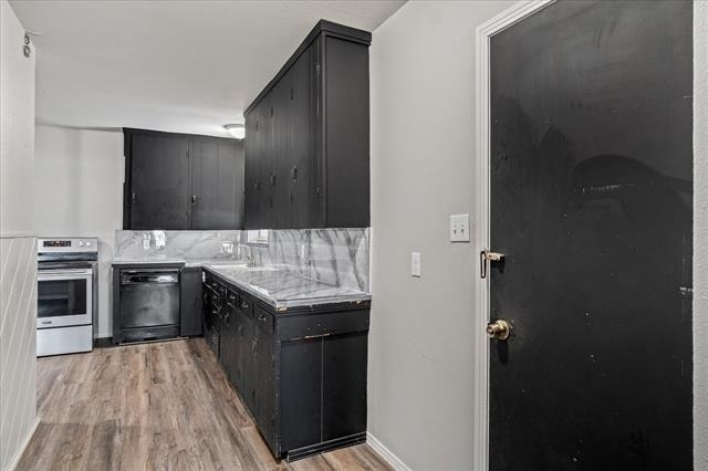 175 E Elm Street - Photo 9