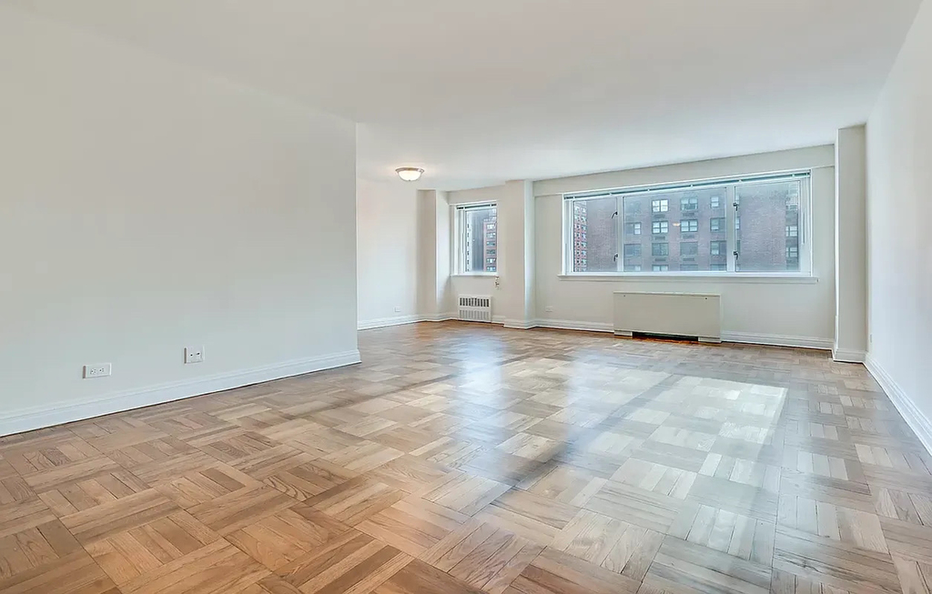 East 71st Street - Photo 2