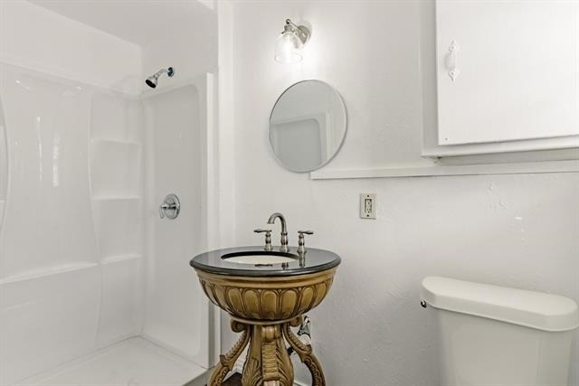 5821 Circular Drive - Photo 18