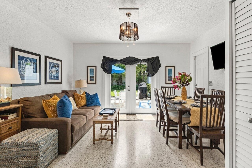 340 Ne 7th Avenue - Photo 12