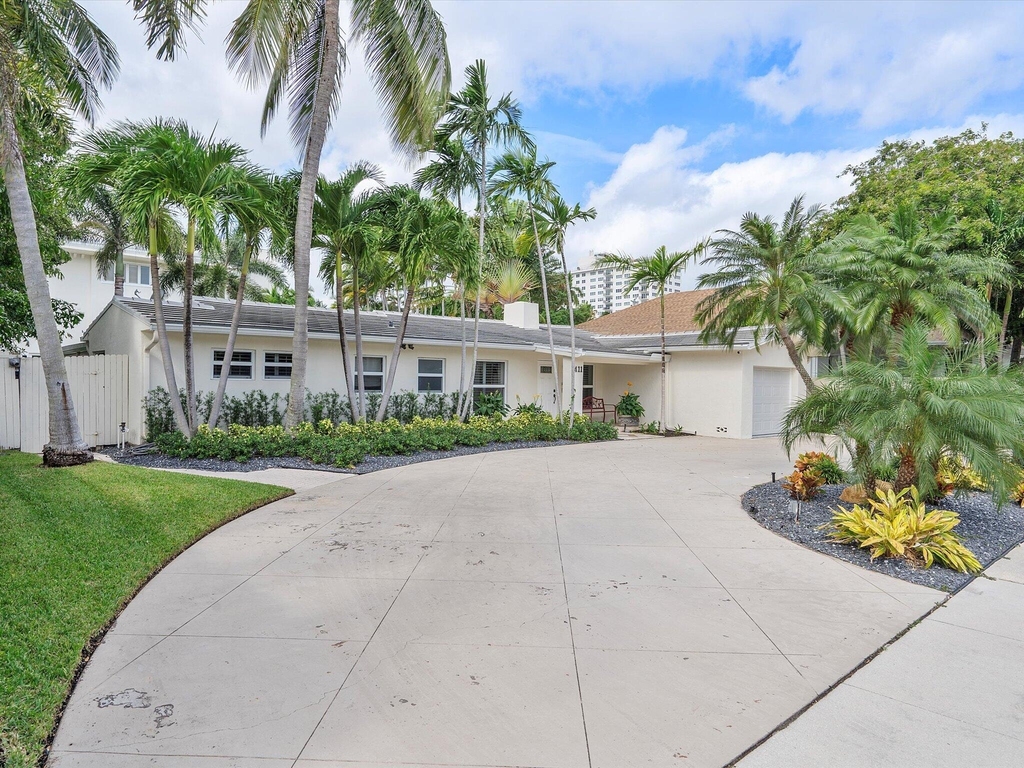 411 Poinciana Drive - Photo 0